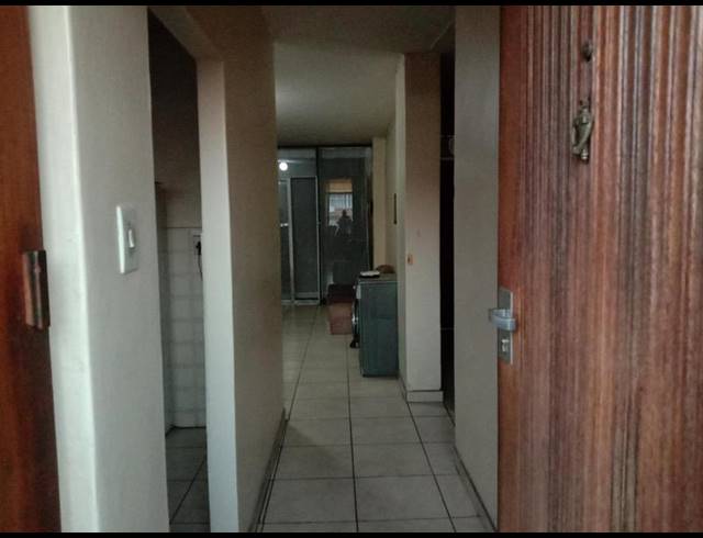 3 BEDROOM APARTMENT FOR SALE IN SUNNYSIDE